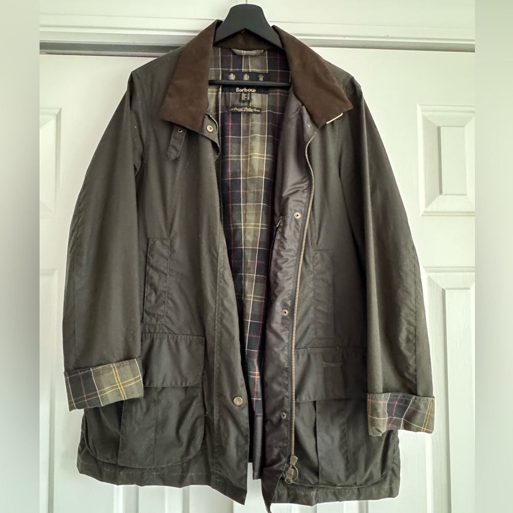 Barbour Women’s Beadnell Waxed Jacket